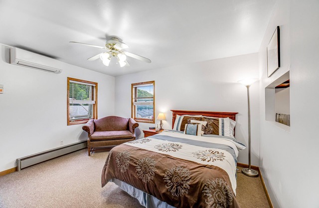 Bright Studio w/ Free WiFi - Walkable Locale Near Pulteney Square & Keuka Lake