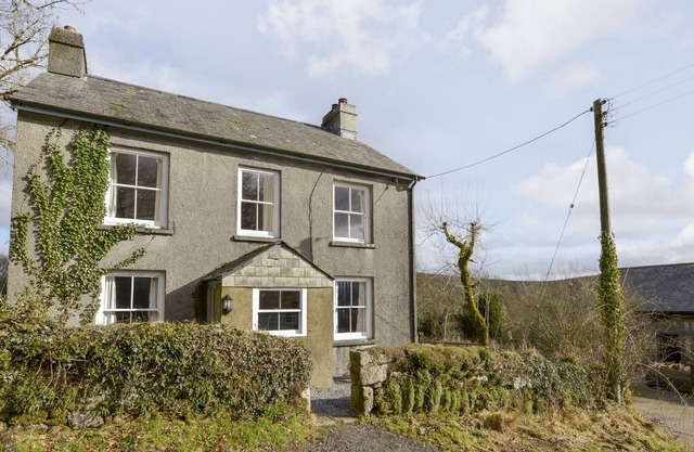 BRIMPTS COTTAGE, pet friendly, character holiday cottage in Dartmeet