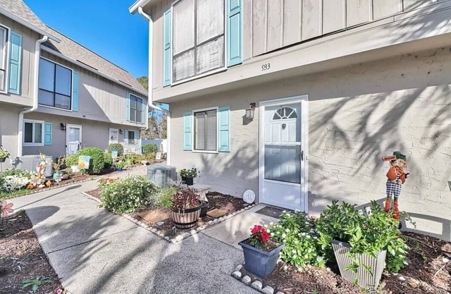 Bring the family to the Beach! Newly renovated Townhouse in North Myrtle Beach!