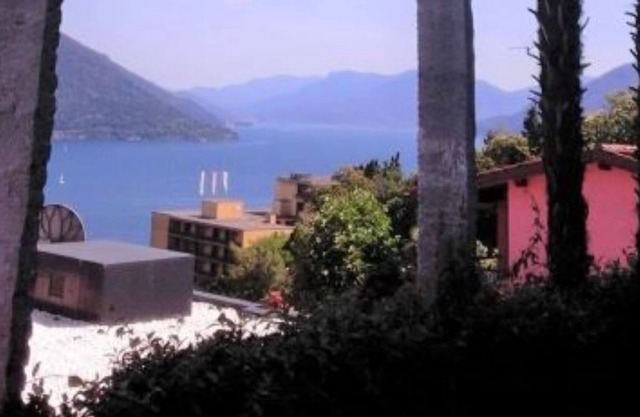 Brissago: Modern apartment with mountain views & partial lake views