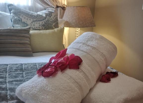 Bristow Self Catering Unit with Back Up Power and Free Wi- Fi