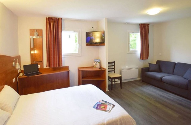 Brit Hotel Reims La Pompelle