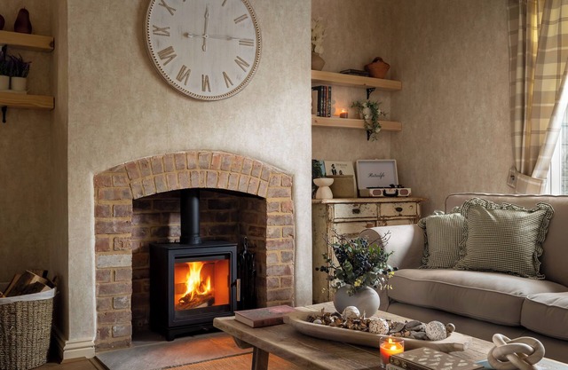 Broadway Country Chic Cottage