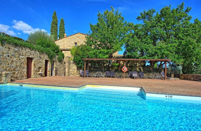 Brunello 2 - Holiday Country House with swimming pool in Montalcino, Val d'Orcia, Tuscany