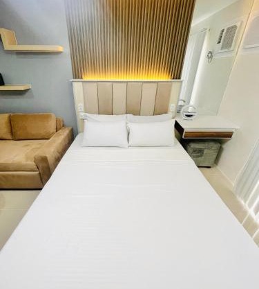 BT 1 Chic City Studio Retreat