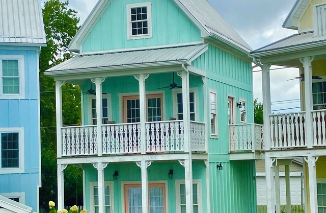 Buckeye Lake Waterfront Property C | Crane Cove Resort