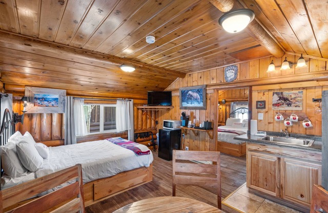 Bucking Moose Moose Cabin (#14)