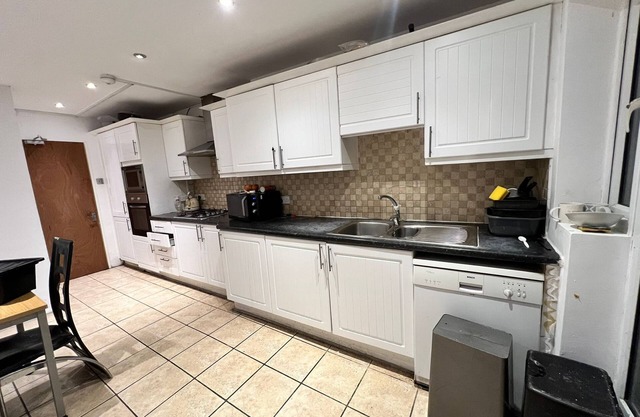 Budget Double Room in Hammersmith