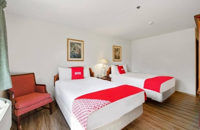 Budget-Friendly Stay Near Portage Riverwalk + Shopping & Hiking