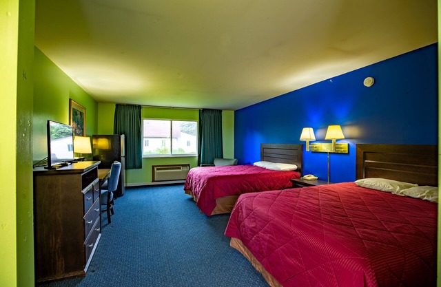 Budget Host Inn