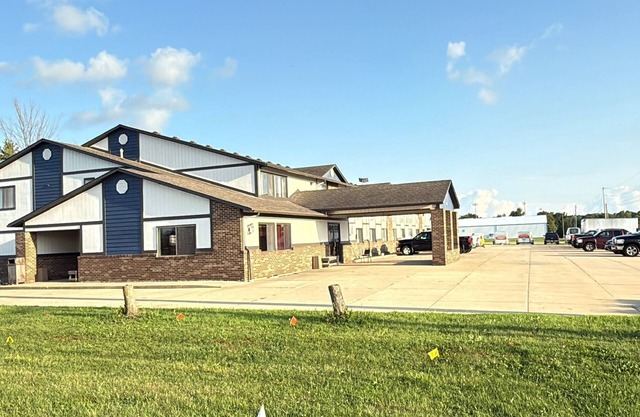 Budget Inn and Suites