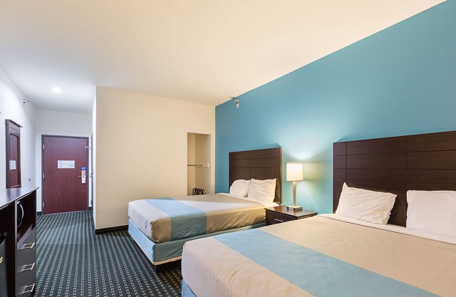 Budget Inn and Suites