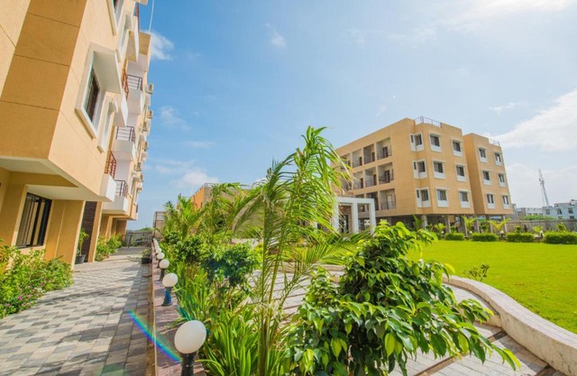 Budget Inn Service Apartments - Tiger Plaza