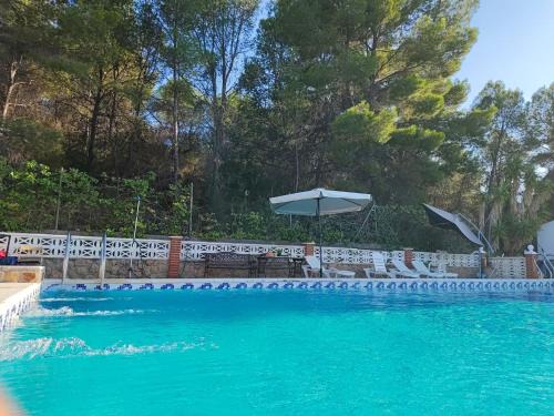 Buenas vistas y privacidad, tranquila y fresca villa en el bosque de Valencia con una magnífica piscina de 80m2
