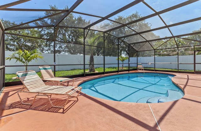 BUENAVENTURA LAKES (263HS) - 3BR 2BA home with pool in a private setting