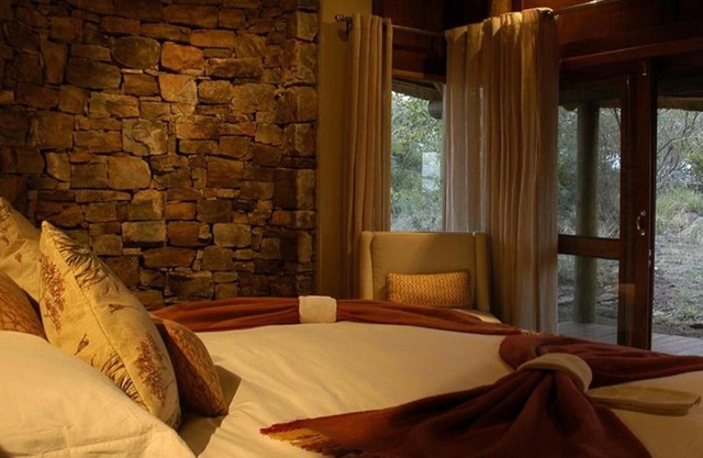 Buffalo Ridge Safari Lodge