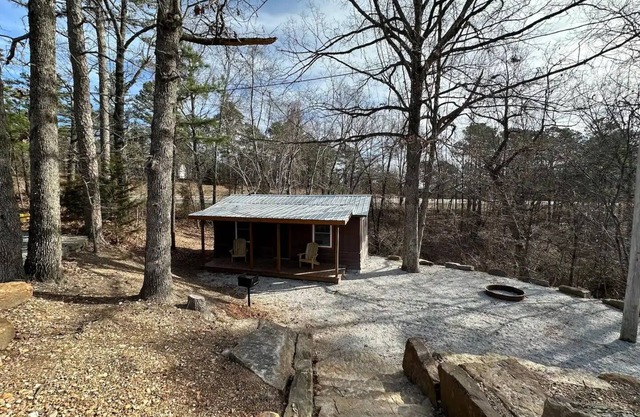 Buffalo River RV Park & Campground Cabin 2