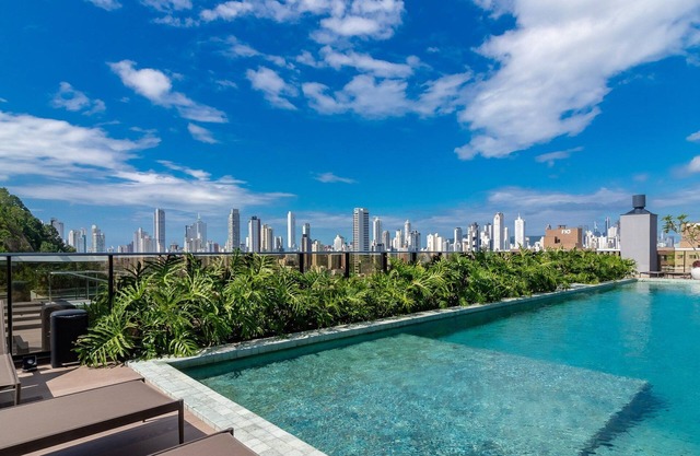 Building With Swimming Pool Next to Balneario Shopping in BC - TSO