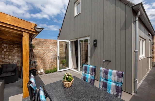 Bungalow ∙ 2 bedrooms ∙ 4 guests