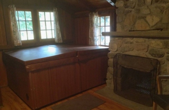 Bungalow #2 or #3 with indoor hot tub