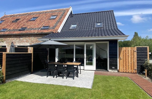 Bungalow ∙ 3 bedrooms ∙ 6 guests