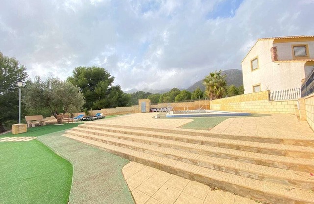 Bungalow "Alberca La Nucia" with Mountain view, Terrace & Wi-Fi