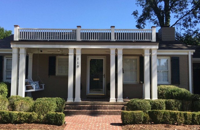 Bungalow in Old Town short walk to Downtown