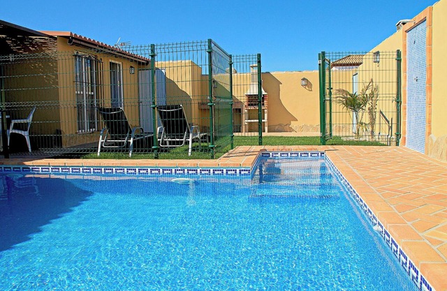 Bungalow with private swimming pool