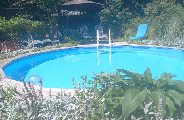 Bungalow with attached one bedroom gite.With Secluded Private Pool. Sleeps 8