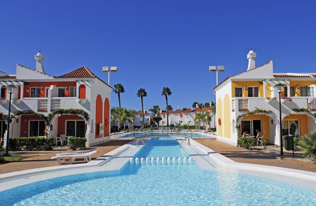 Bungalows Cordial Green Golf