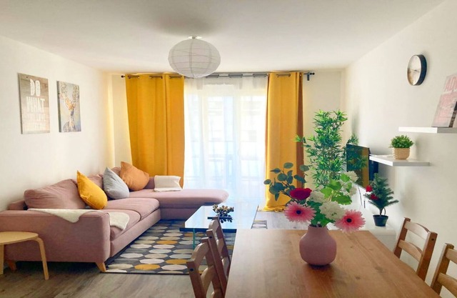 Business Apartment Velizy Free parking by Servallgroup