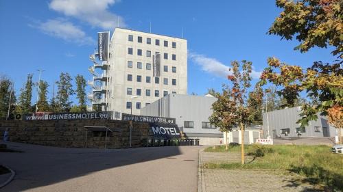 BUSINESS-MOTEL, free XL-Parking, eCharging, Self Checkin, Massage, Sauna