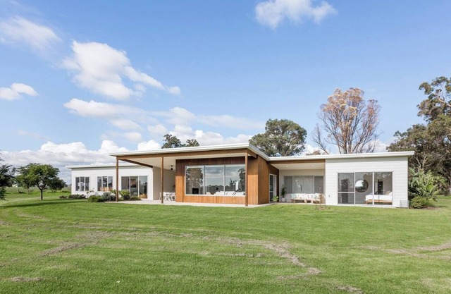 Busselton Hithergreen Luxe Farm Stay near Beaches