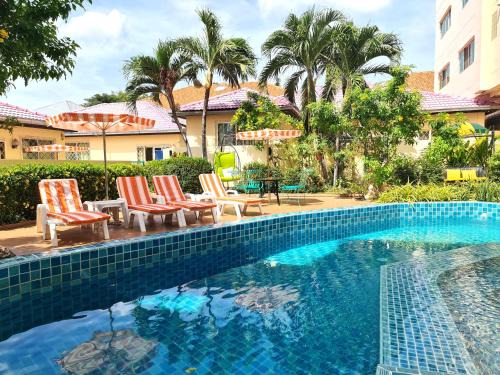 BUTTERFLY GARDEN BOUTIQUE RESIDENCES Apts and villas, A Lifestyle Destination Ex Lg 1-3 bedroom units , Full kitchen, 2 Full bathrooms, Rain shower, Spa bath, FREE BBQ, Free fast fiber optic WIFI, Staff 24-7