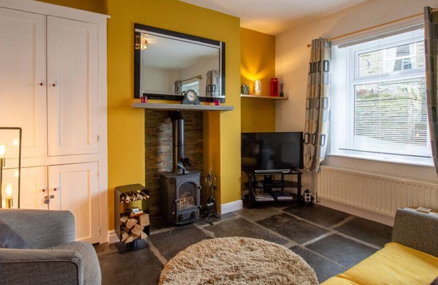 Butterside Cottage - Two Bedroom House, Sleeps 3