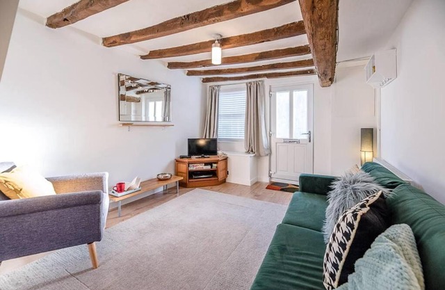 Button Cottage, Wickham Market