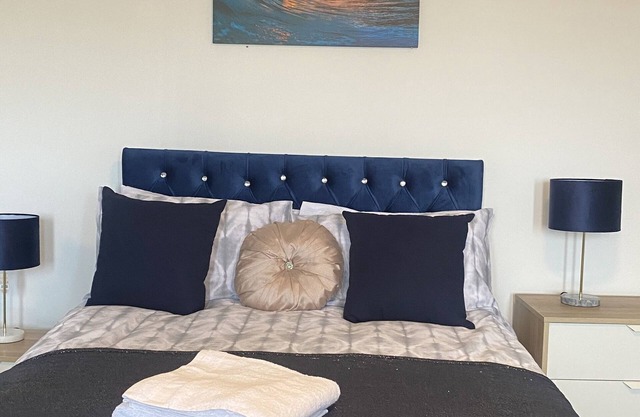 Bv Cosy Studio Eleven At Deighton Huddersfield