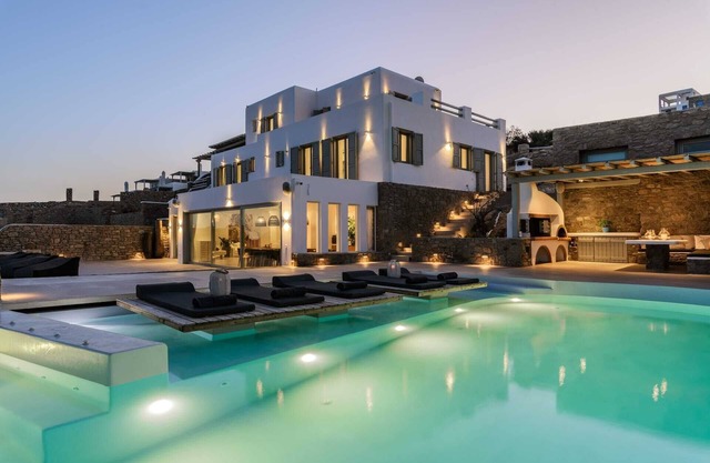 By Whitelist Mykonos