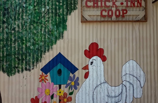 BYRD'S FARMHOUSE CHICK-INN COOP
