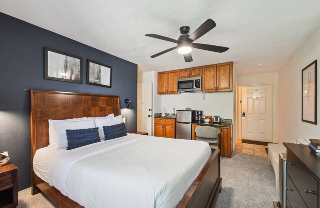 Byte-Sized Stay | Boston Commons