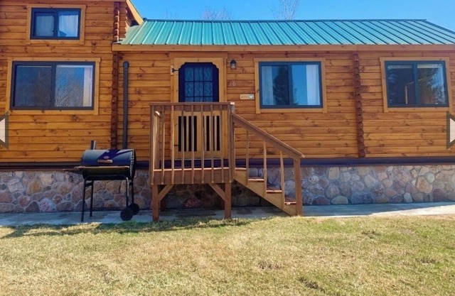 c23 cabin in gated resort