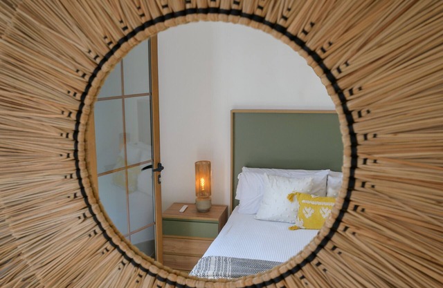 Ca Villa Esmeralda, Volcán y Lava