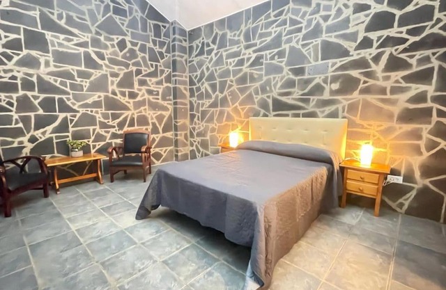 Cabaña de piedra volcánica