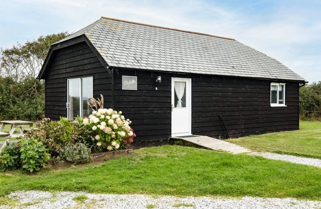 Cabin ∙ 2 bedrooms ∙ 4 guests