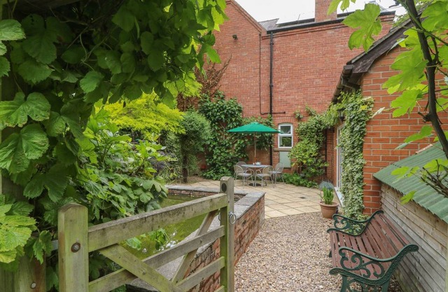 Cabin ∙ 2 bedrooms ∙ 4 guests