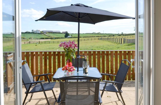 Cabin ∙ 2 bedrooms ∙ 4 guests