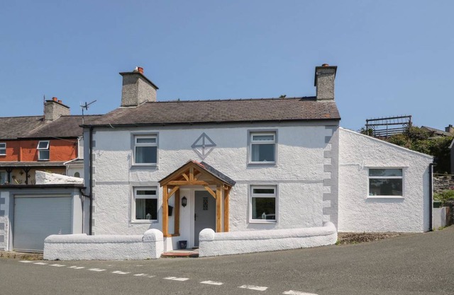 Cabin ∙ 2 bedrooms ∙ 5 guests