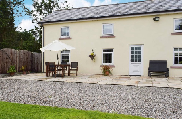 Cabin ∙ 2 bedrooms ∙ 4 guests