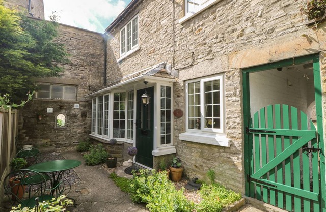 Cabin ∙ 2 bedrooms ∙ 3 guests