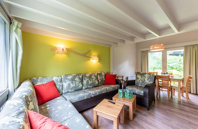 Cottage Comfort Persons 